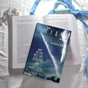 Title: Class: What She Does Next Will Astound You
Author: James Goss